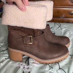 Faux-Shearling Cuff Brown Heeled Ankle Boots with Buckle